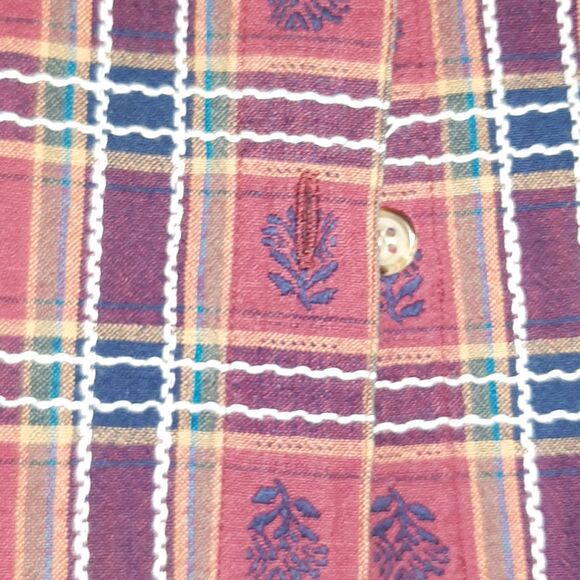 Cabin Creek Embroidered Red Botton Down Shirt Ps - Picture 3 of 7